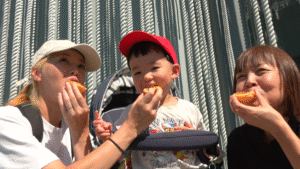 expo 2025 osaka family eating a pastel de nata Nata Pura